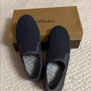 OluKai Ki’Ihele Women’s Wind Grey Slip-On